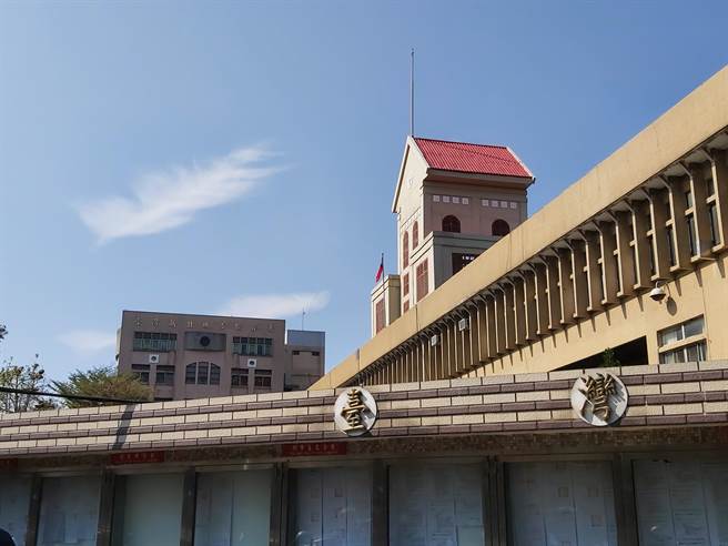 新北地检署重大组检察官黄冠杰，今指挥廉政署，搜索王员办公室、住处2处，讯后将王员声押禁见。(陈慰慈摄)