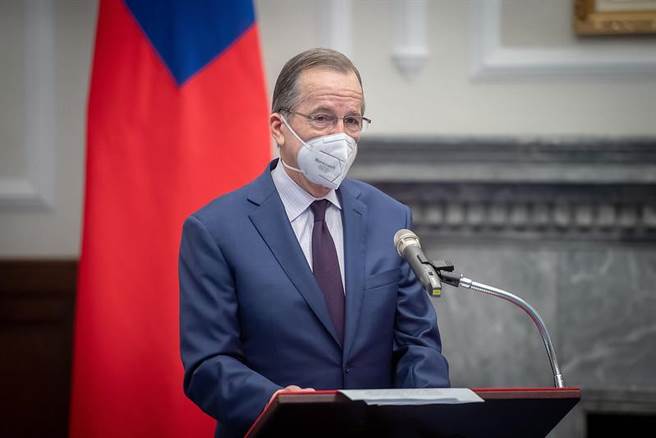 美国参谋首长联席会议前主席穆伦致词。 （取自总统府）