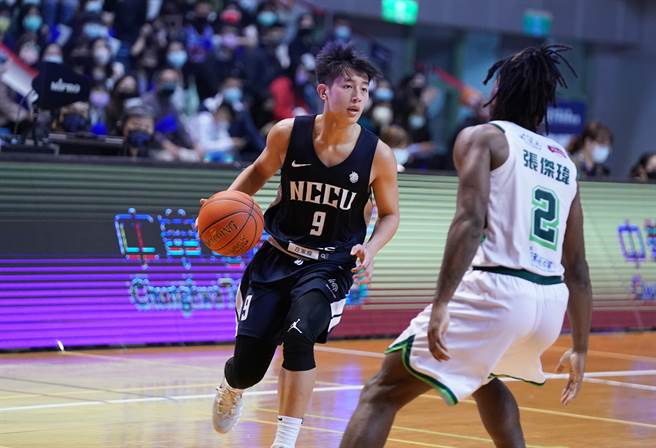 政治大學莊朝勝16分、5助攻。（大專體總提供）