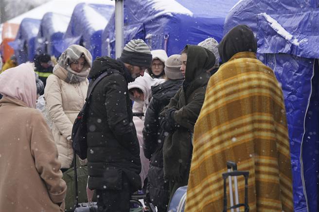 坦言那次战争后就有将近200万名百姓每天生活在水深火热之中。(图/美联社)