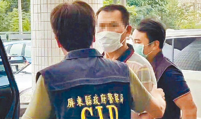 屏東「挖眼案」偵結起訴，屏東地院裁定楊嫌（中）收押。（本報系資料照）