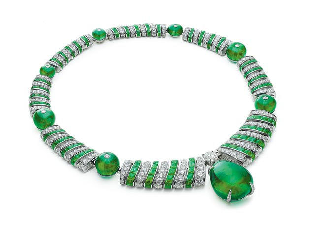 祖母绿项炼宝格丽Emerald Elipse祖母绿项炼，主石是重达62.04克拉梨形祖母绿。（BVLGARI提供）