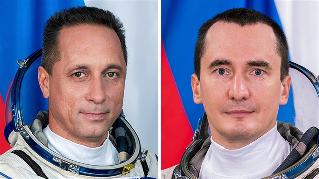 目前在国际太空站的2名俄罗斯太空人左起)安东·什卡普列罗夫(Anton Shkaplerov)和彼得·杜布罗夫(Pyotr Dubrov)处境变得特别尴尬。(图/NASA)(photo:ChinaTimes)