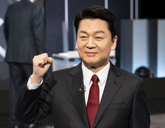 安哲秀宣布退選韓國總統 大選後與國民力量合併