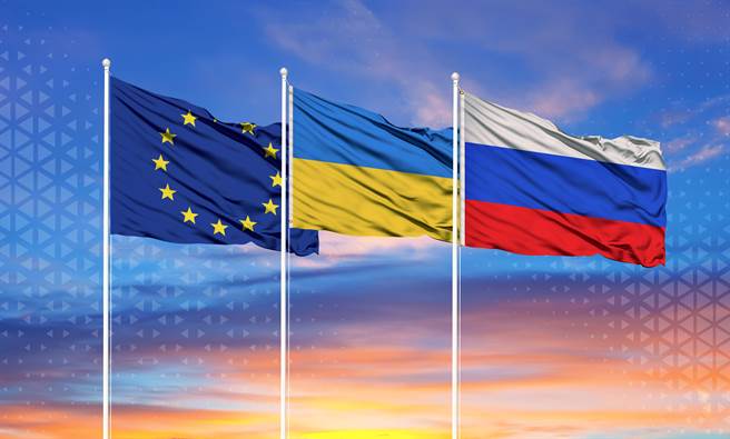 乌克兰打算脱俄入欧，原本只是经济算盘，但因为与俄罗斯关系不佳及领土纠纷而执意加入北约，过于急躁与过于高调，引爆了这次的俄乌战争，莽撞衝动的代价难以估算。（图／Shutterstock)