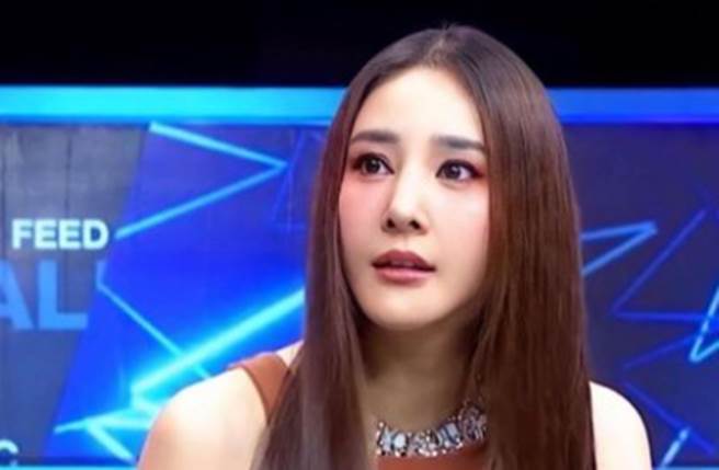 妮达帕查娜维拉潘遗体大腿有道割伤，警方持续调查究竟是意外还是人为。（melonp.official IG）