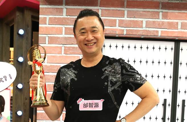 邰智源近年主持網路節目《木曜4超玩》體驗多種職業，受到許多網友喜愛。（圖／本報系資料照片）