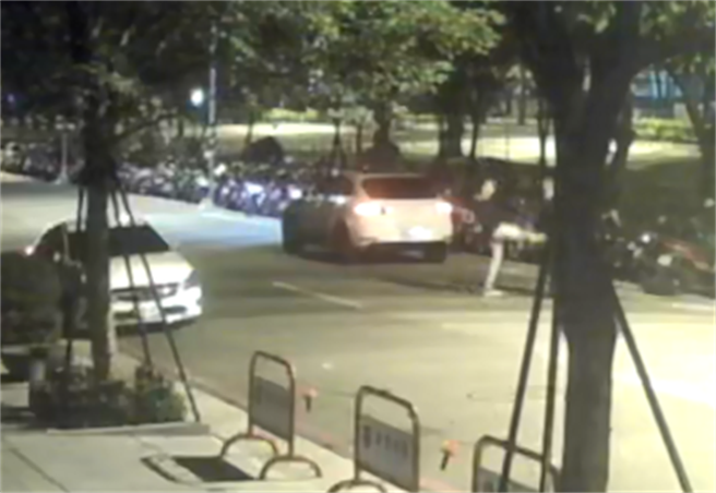 台南市中西區1日一名王姓男子酒後因收費與代理駕駛起衝突。（民眾提供）