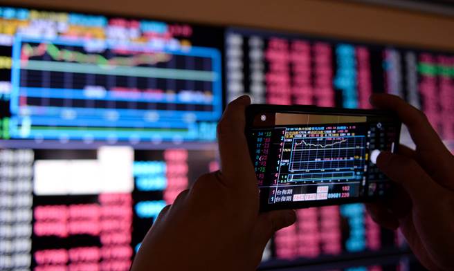 全台大停电，不断电概念股价格上涨。（示意图／报系资料照）