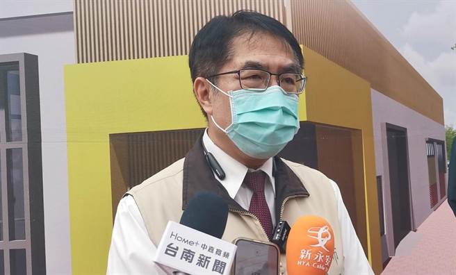 全台各地早上9點多陸續傳出停電狀況，台南市長黃偉哲表示，南科是有點降載，但是沒有停電，對於南科的生產的影響應該不大，會密切注意這個狀況。(劉秀芬攝)