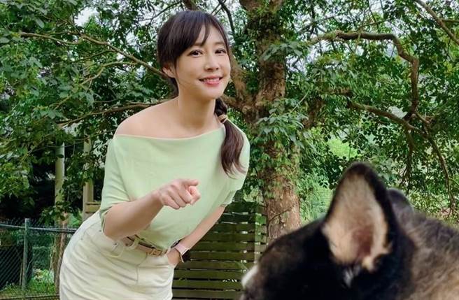 吴宇舒报告自家幸运躲过停电，推测可能是去年轮过2次的原因。(翻摄自吴宇舒脸书)