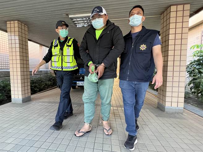 图为许姓犯嫌。（航警局提供）