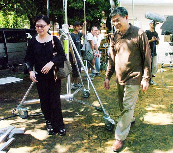 林董证实澎恰恰已经和老婆离婚。（图／中时资料照片）