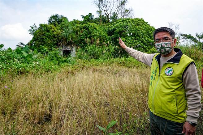 宜蘭市公所認養1座南橋里的機堡，市長江聰淵盼機堡可以成為最佳的歷史教材。（李忠一攝）