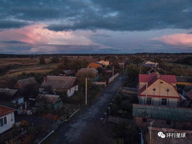 乌克兰小乡村。（作者提供）