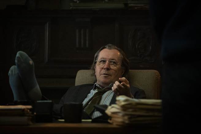 盖瑞欧德曼主演影集《外放特务组》。（Apple TV＋提供）