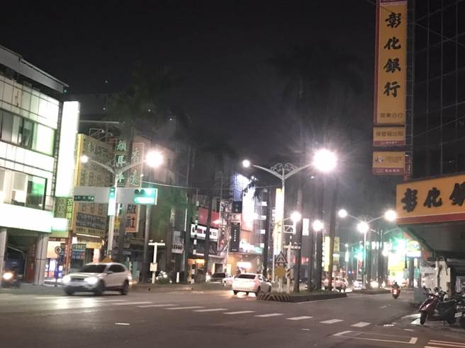 电来了，屏东62万余户全復电。（谢佳潾摄）