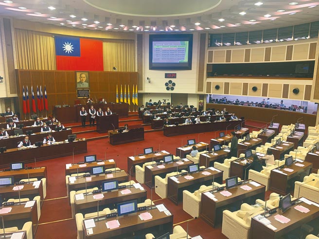 台北市人口持續下探，衝擊市議員選舉，目前第1選區士林、北投確定減少1席，恐怕連第3選區松山、信義也跟著遭殃。（北市府提供／黃婉婷台北傳真）