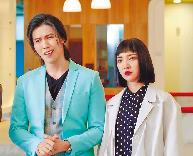 林禹（左）、高隽雅因合作偶像剧《恋爱是科学》日久生情。（三立提供）