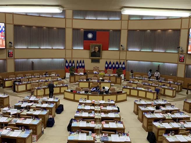 新北议会监督报告出炉 土树三莺竞争激烈拚质询率。（叶德正摄）