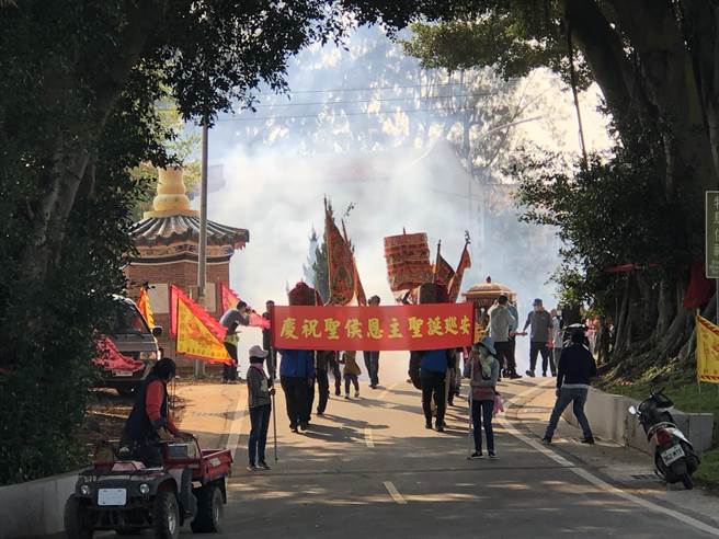 县定古蹟「唐牧马侯祠」连2日醮庆酬神，热闹滚滚。（李金生摄）