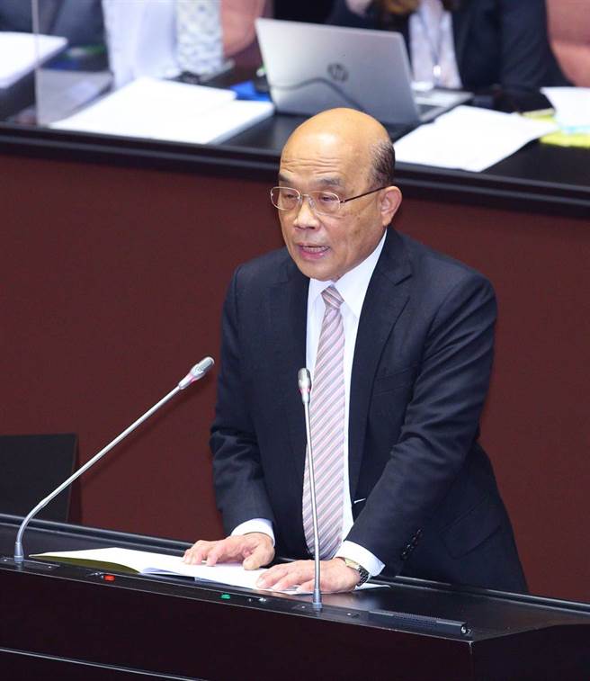 全台3日無預警大停電，行政院長蘇貞昌（如圖）4日在立法院進行施政方針報告時，先向全台民眾致歉。蘇貞昌表示，已要求嚴查嚴辦，經濟部須在3日內提出完整的書面調查報告，待調查報告出爐後將究責相關人員，絕不護短。（張鎧乙攝）