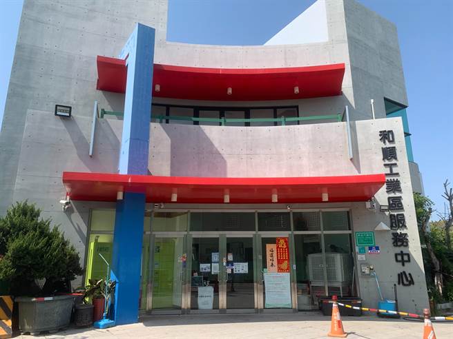 台南市和順工業區有3分之2廠商在303全台大停電中受波及，半小時無電可用。（程炳璋攝）