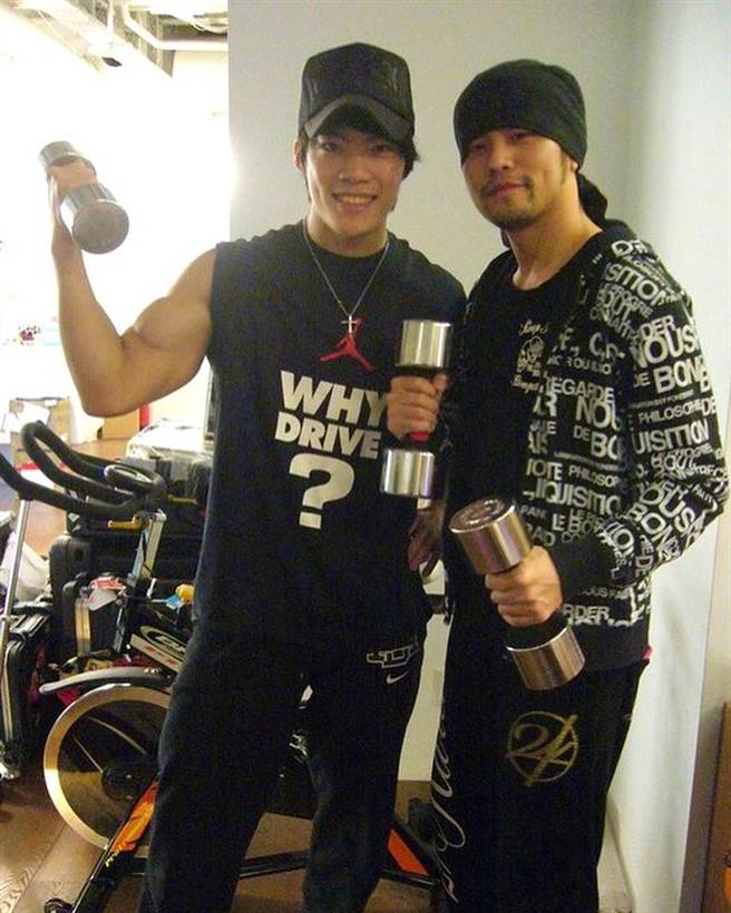 浩克曾担任周杰伦的御用健身教练。(图／取自浩克爸爸脸书)