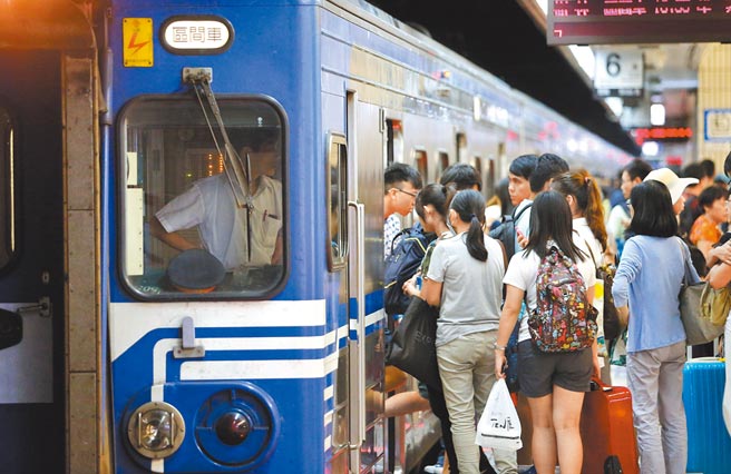 国民党立委洪孟楷指出，台铁公司化有三大核心问题不可规避，才有可能往正向的推动。（本报资料照片）