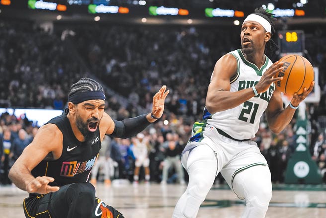 哈勒戴（右）成为公鹿气走东区龙头热火的致胜功臣。（美联社）