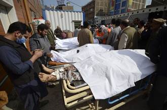 巴基斯坦清真寺遭自殺炸彈襲擊  至少56死