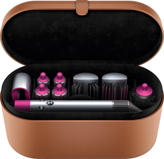 PChome 24h购物的Dyson Airwrap Complete造型器加长版全配组，特价1万4600元。（PChome 24h购物提供）