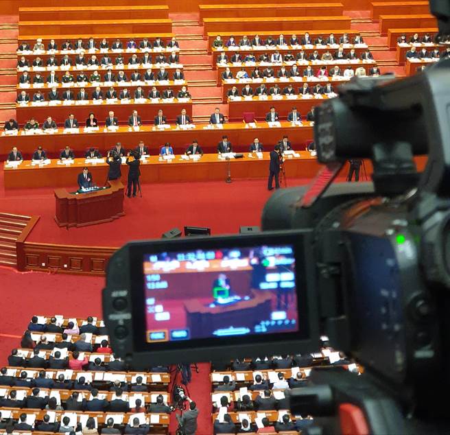 大陸國務院總理李克強向大會做工作報告。（藍孝威攝）