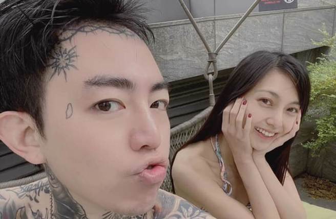 莉娅与谢和弦日前婚姻疑似亮起红灯。（陈缃妮 Xiangni脸书）