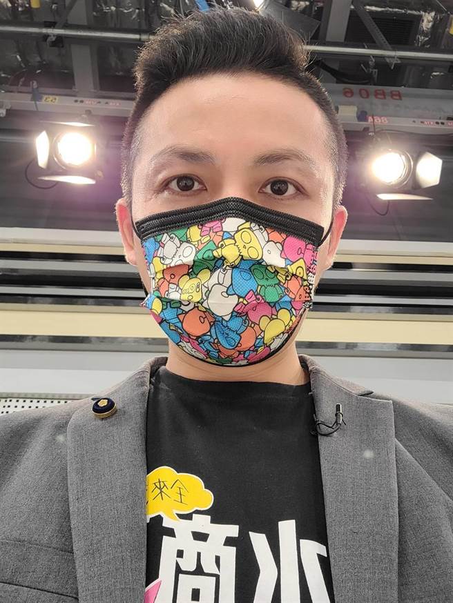 全台大停電　國民黨文傳會副主委陳偉杰為民發聲（陳偉杰提供／戴上容新北傳真）