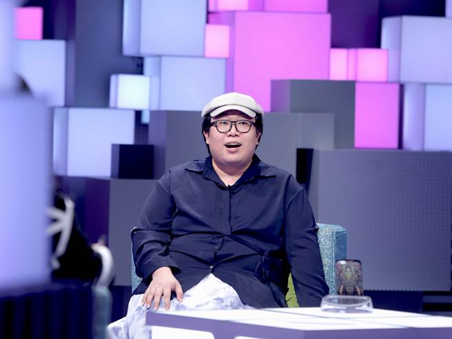 网红「娘娘」上公视《36题爱上你》。（公视提供）