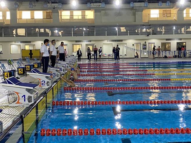 为2022身障运热身，全国中等学校身障游泳锦标赛、国手选拔赛台中登场。（台中市府提供／卢金足台中传真） 