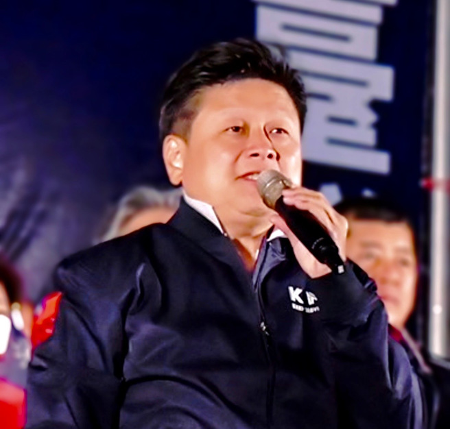 傅昆萁。（资料照片）