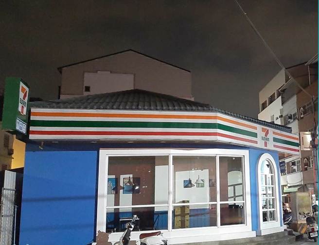 台南永康永華路、公園路一帶700戶無預警停電。（摘自臉書「台南-永康陳世霖咱ㄟ厝邊」／洪榮志台南傳真）
