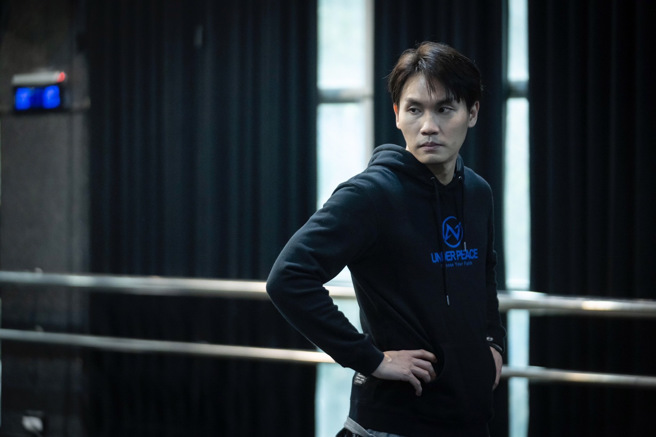 周定纬挑战演出音乐剧。（跃演剧团提供）