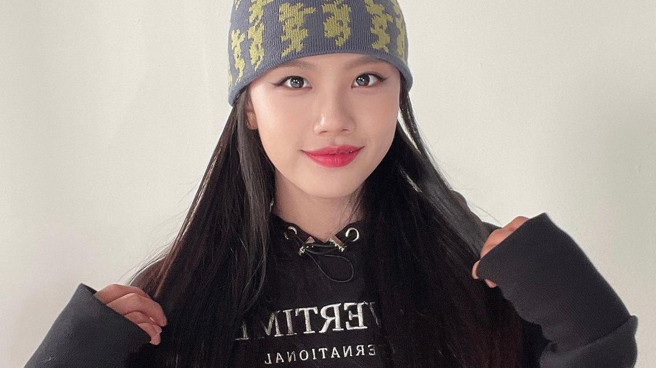 南韩足球选手李同国双胞胎大女儿「在诗」近日以模特儿身分正式出道。（图／IG@model_jaesi）