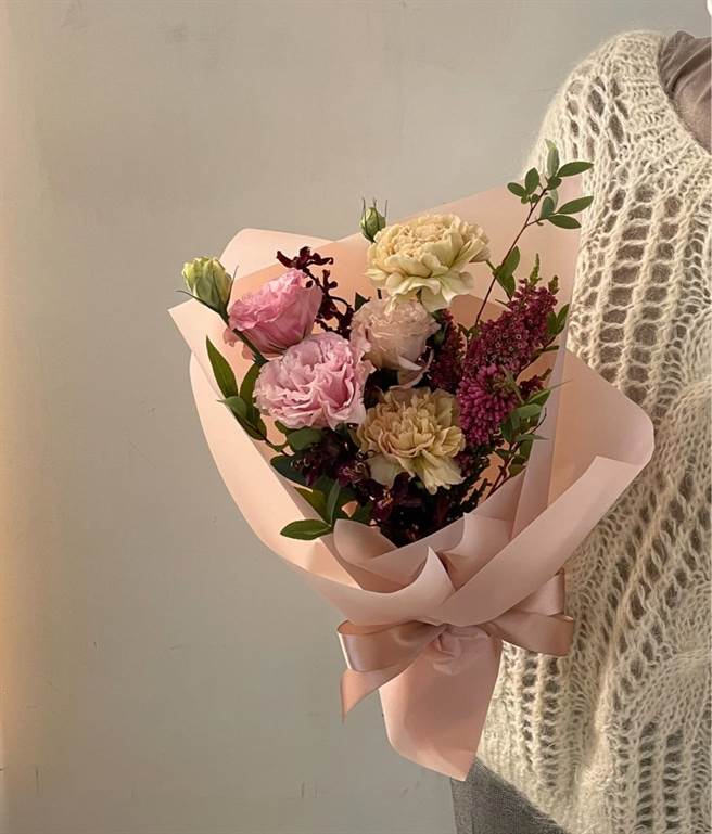 花束「粉色女力」。（卢亚集团提供）