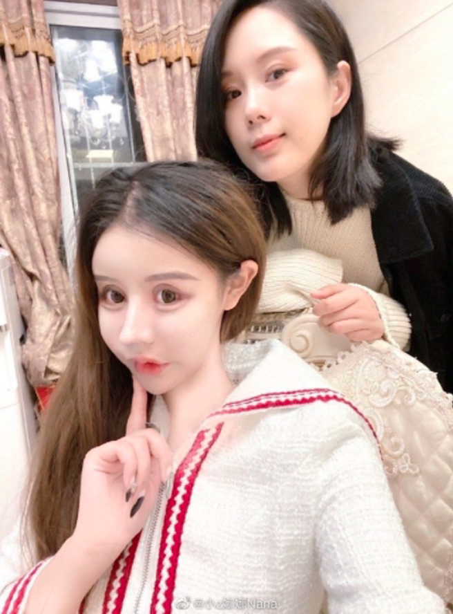 娜娜與她的媽媽。（圖／取自微博）