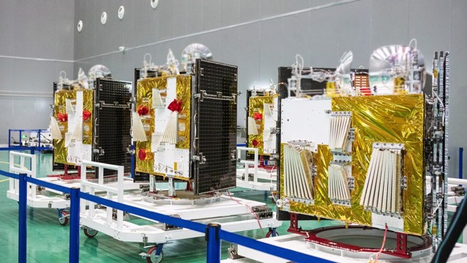 大陆银河航天公司研制的低轨宽频通讯卫星，将组建融合5G的试验卫星星座网路。（图／银河航天公司）
