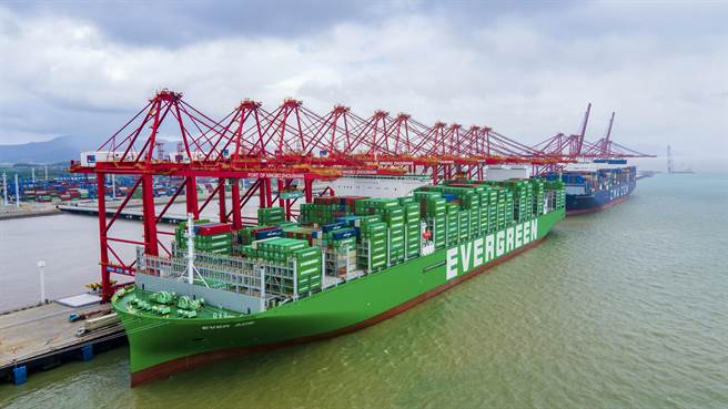長榮貨櫃輪。（資料照）