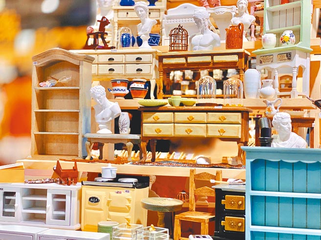 三创生活展售专业袖珍艺术，打破消费者对手作极限的想像。图／三创生活提供