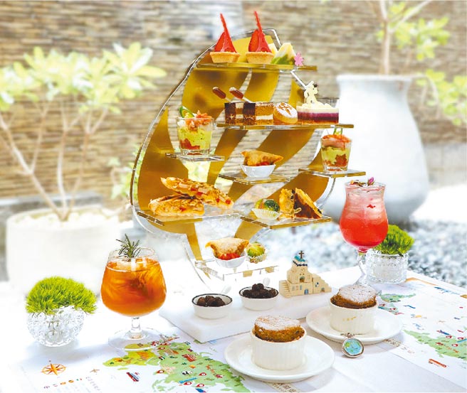 喜歡西餐廳研發「環遊世界下午茶」，集結亞洲、美洲、歐洲等全球料理特色及飲品，讓您彷彿置身在國外。圖／大地酒店提供