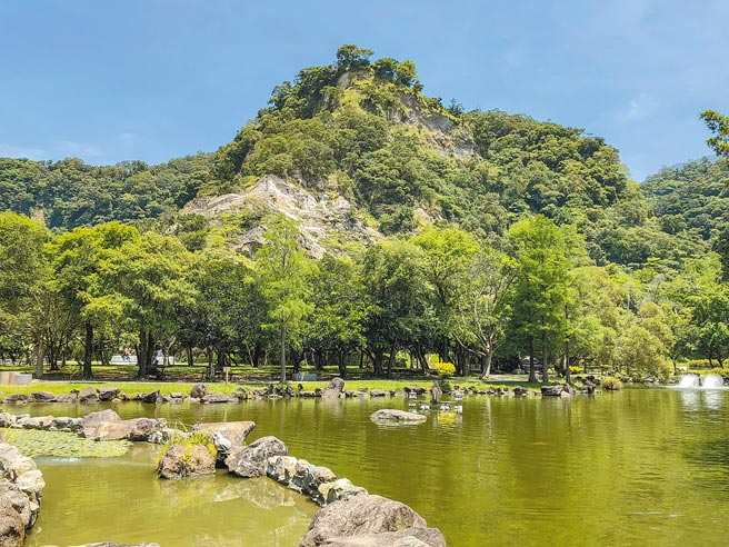 近期有民眾向議員反映，向台北市大地處租用露營場地，卻只能透過「台北通」帳號申請，沒有帳號無法申請。（摘自台北市政府露營場地線上申請）