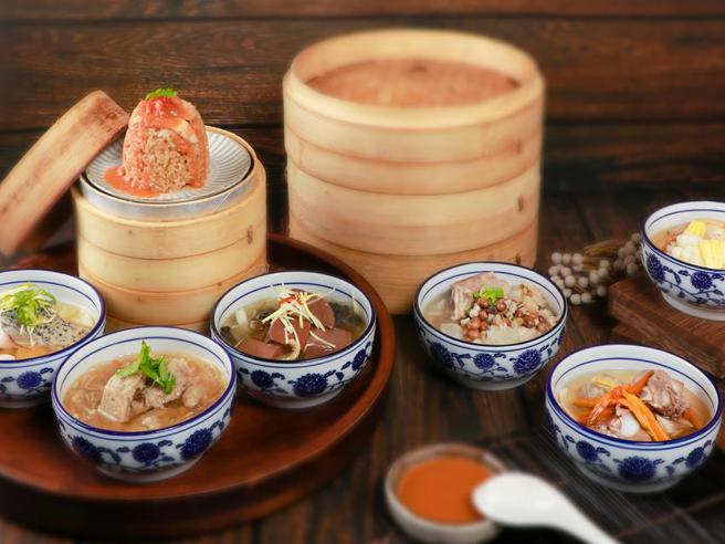 （「烟波早堂」推出「好饭配好汤」企划，携手「大桥头筒仔米糕」推出怀旧早餐。图／烟波集团提供）