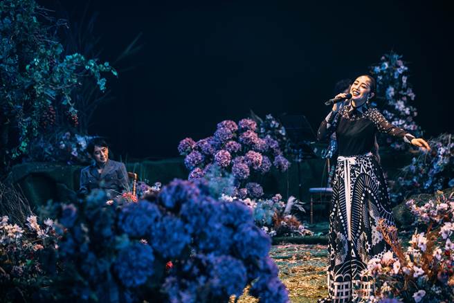 舞思愛日前在新店圓頂劇場舉辦音樂會。（愛玩音樂提供）